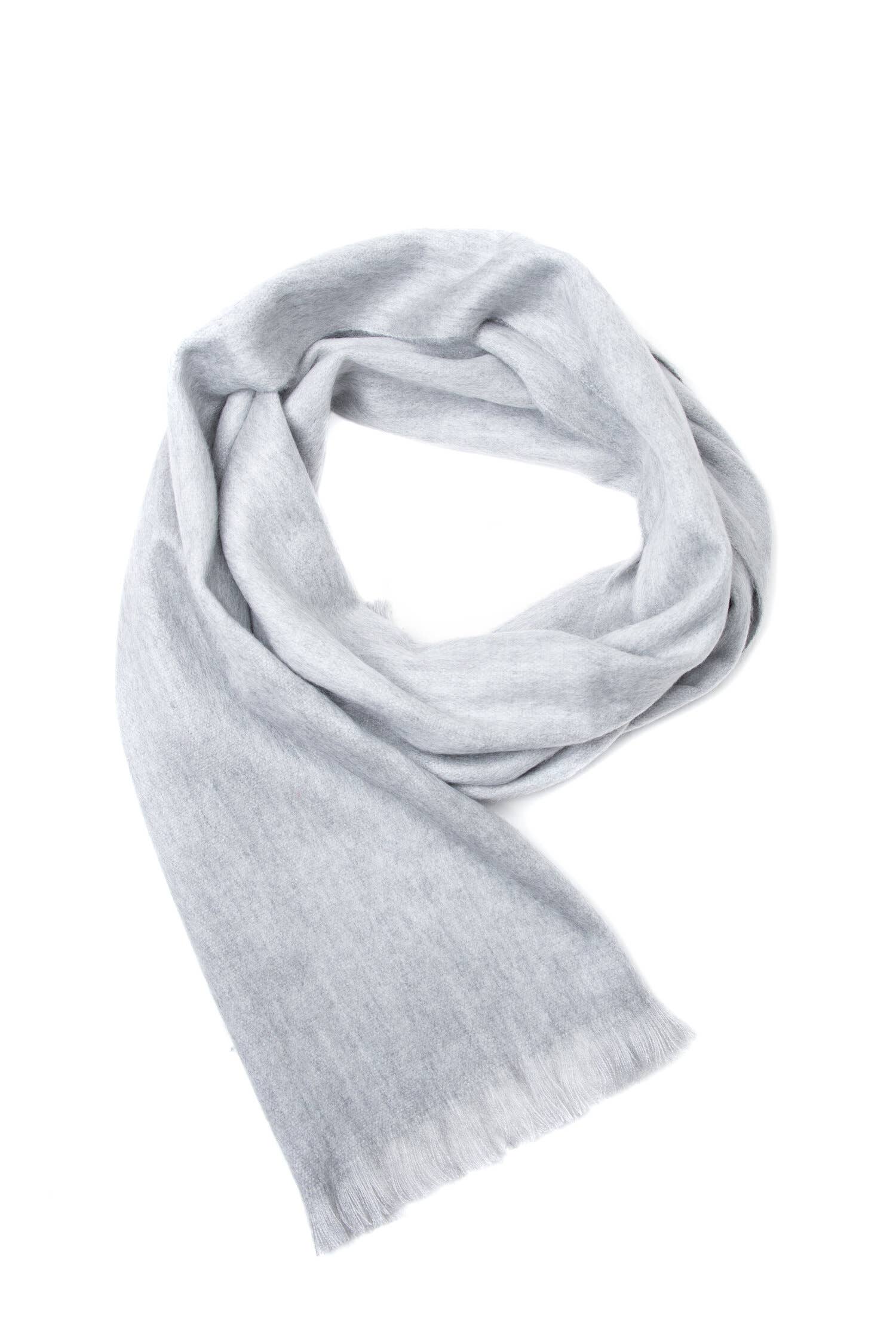 Alpaca Scarf – Luxurious Grey Winter Accessory